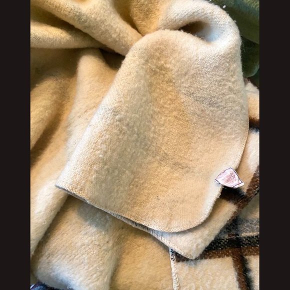 Vintage Roka L'tda Blanket Shawl Poncho Throw Wool Handmade RARE - Picture 7 of 9